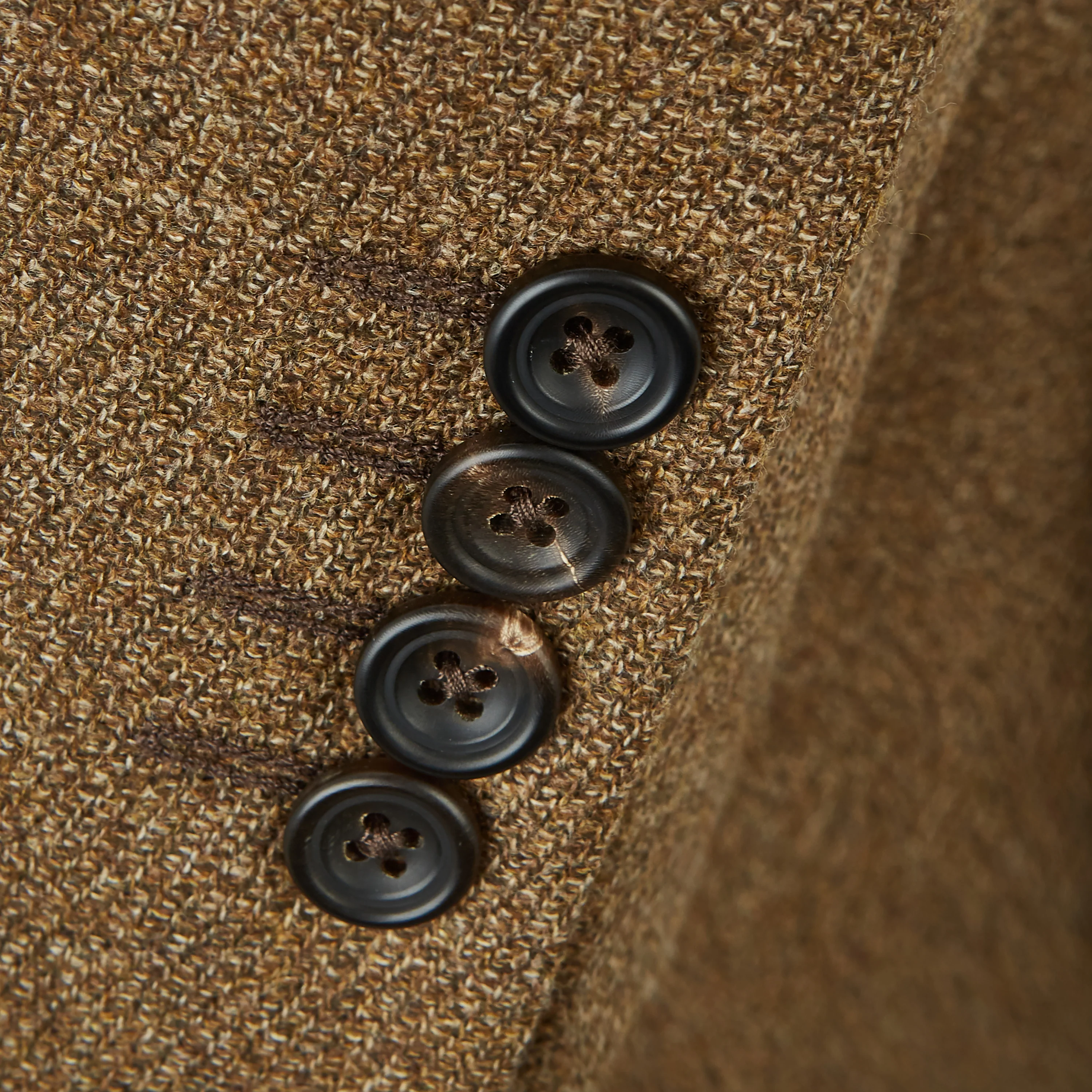 William Biscuit Tweed Wool and Silk Jacket - Image 4